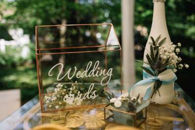 Combien donner à un mariage en Belgique en 2026 ? Le guide que tous les invités cherchent avant de glisser leur enveloppe