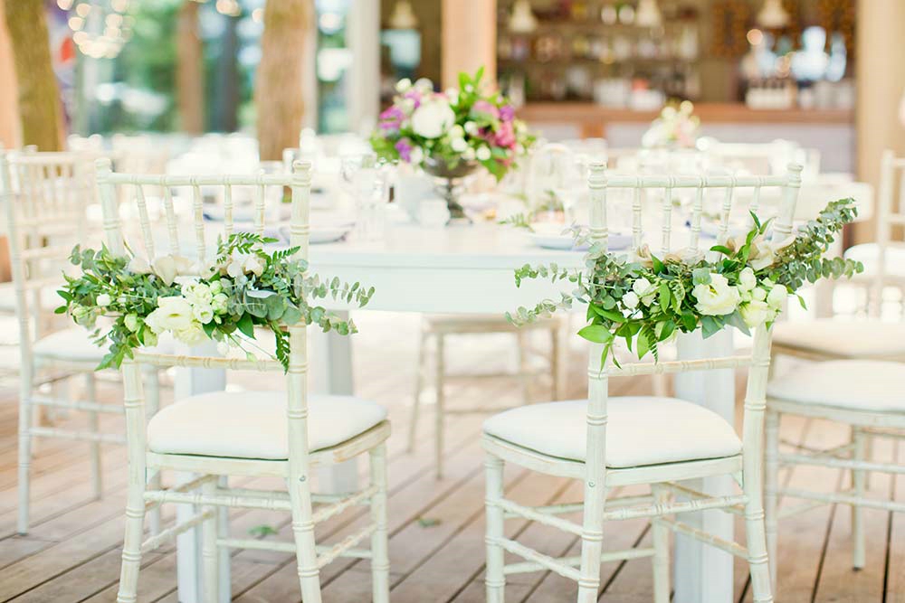 Comment décorer les chaises de votre mariage ?