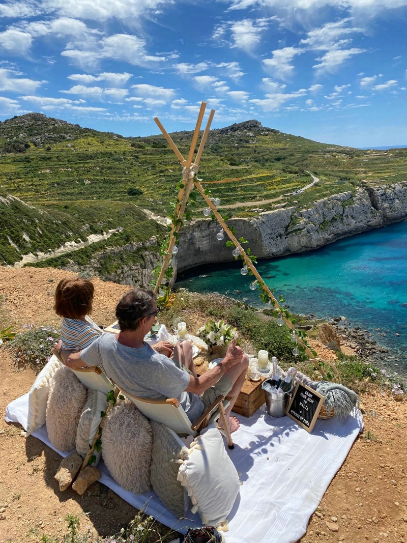 ARCANYA TRAVEL