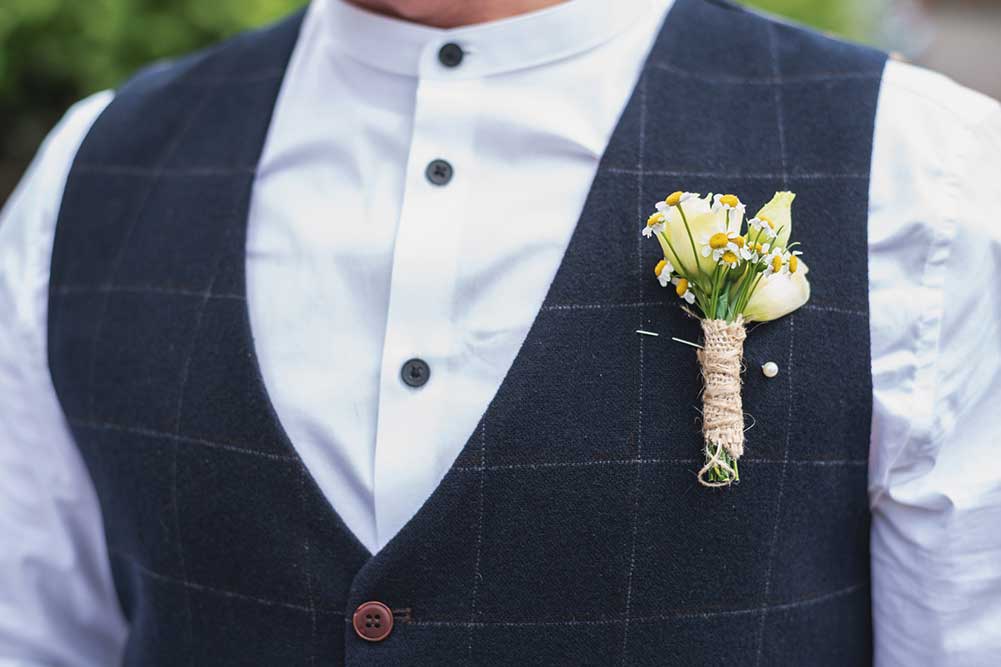 25 idées pour la boutonnière du marié